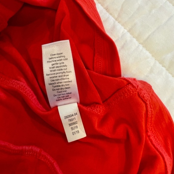 Athleta Cycling Size Large Orange/Tangerine Color Top - Picture 12 of 13